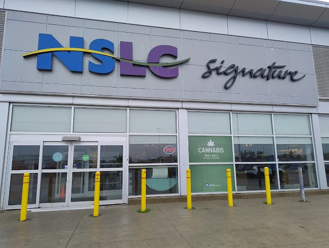 NSLC - Yarmouth store front