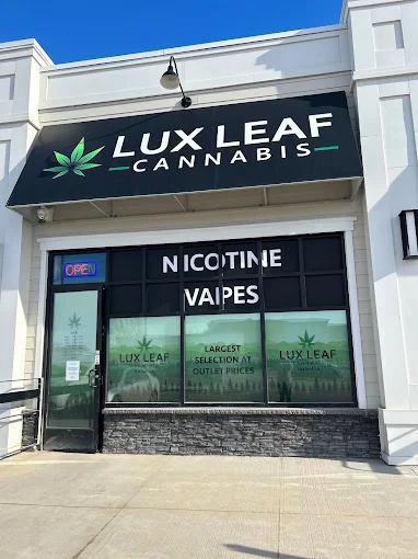 Lux Leaf CA - Bridgewater, MB store front