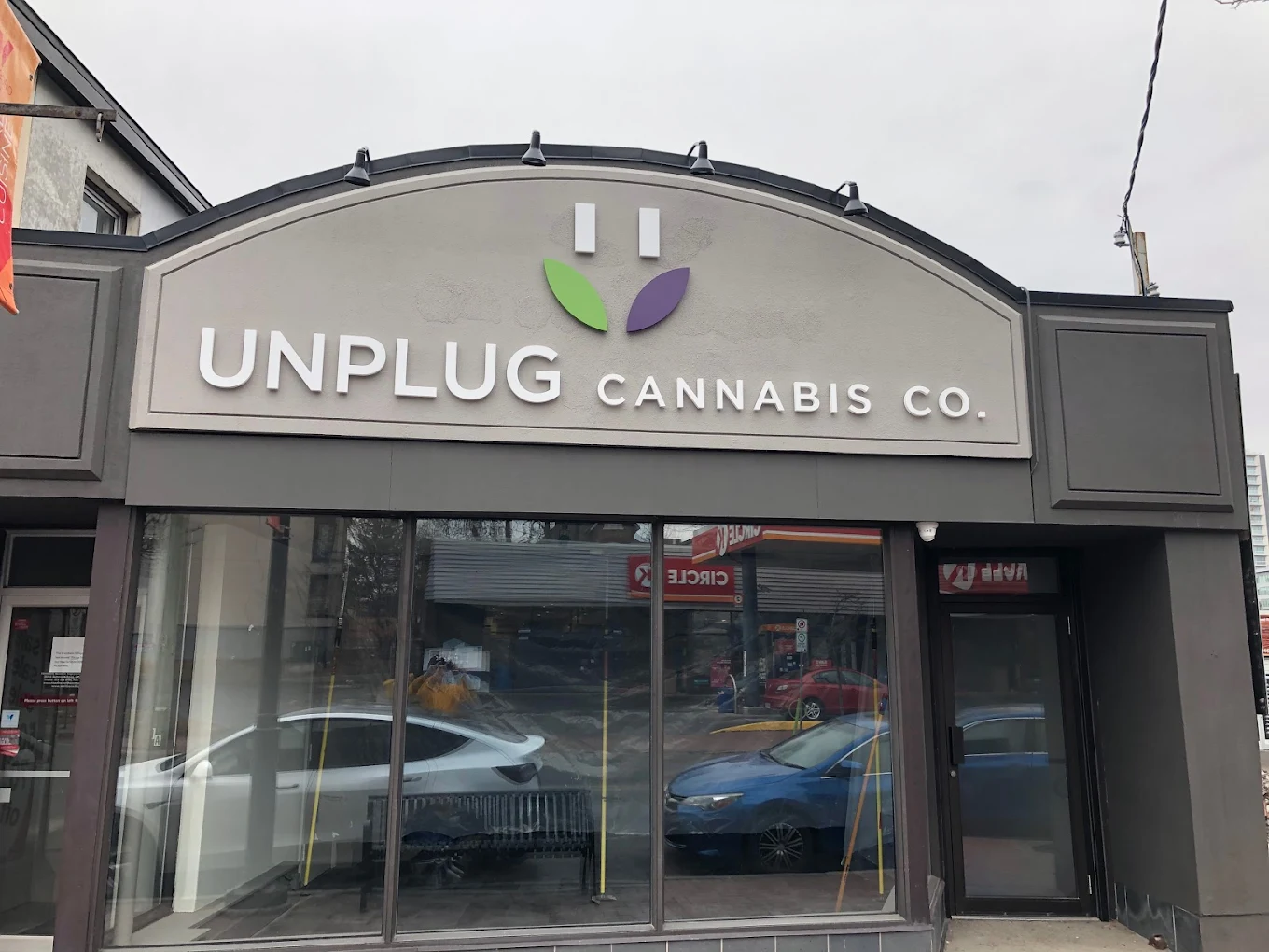 Unplug Cannabis store front