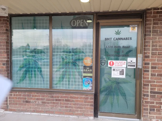BMT Cannabis - Kingston store front