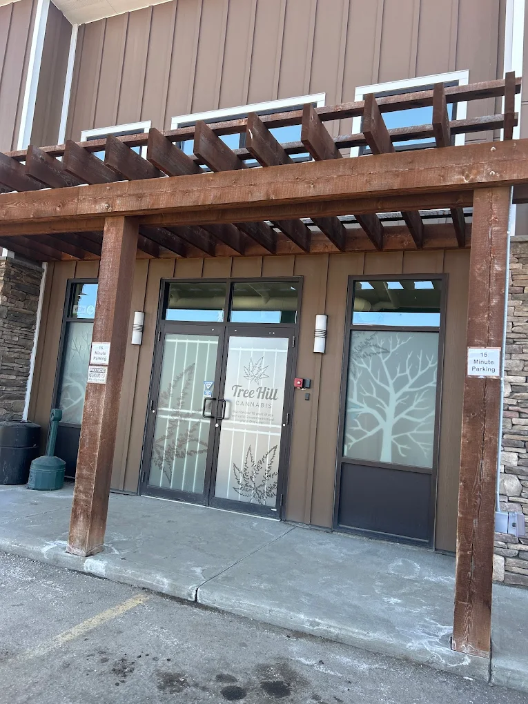 Tree Hill Cannabis store front