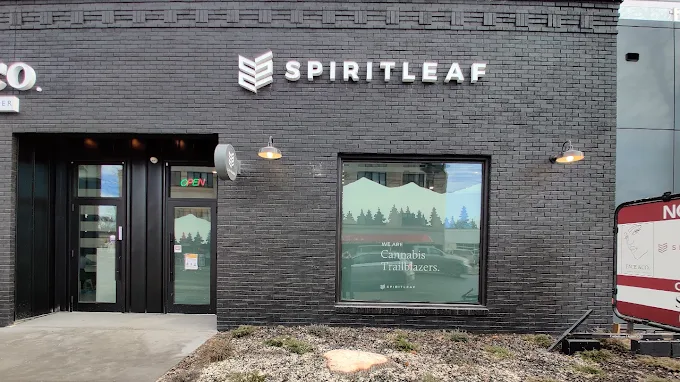 Spiritleaf - Centre Street store front