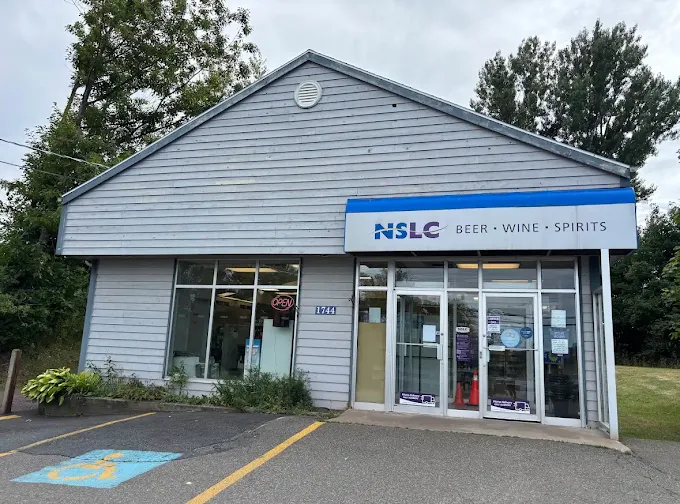 NSLC - River John store front