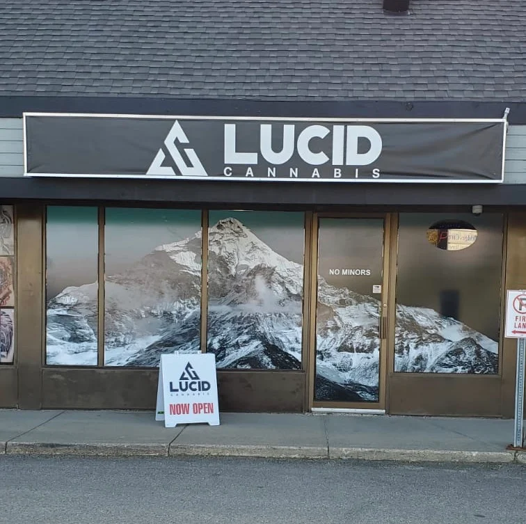 Lucid Cannabis - Stony Plain store front