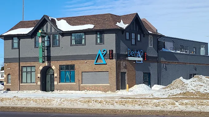 Delta 9 - Winnipeg store front