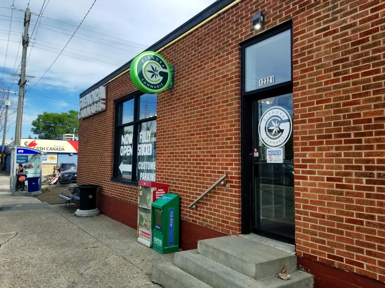 Glenora Cannabis store front