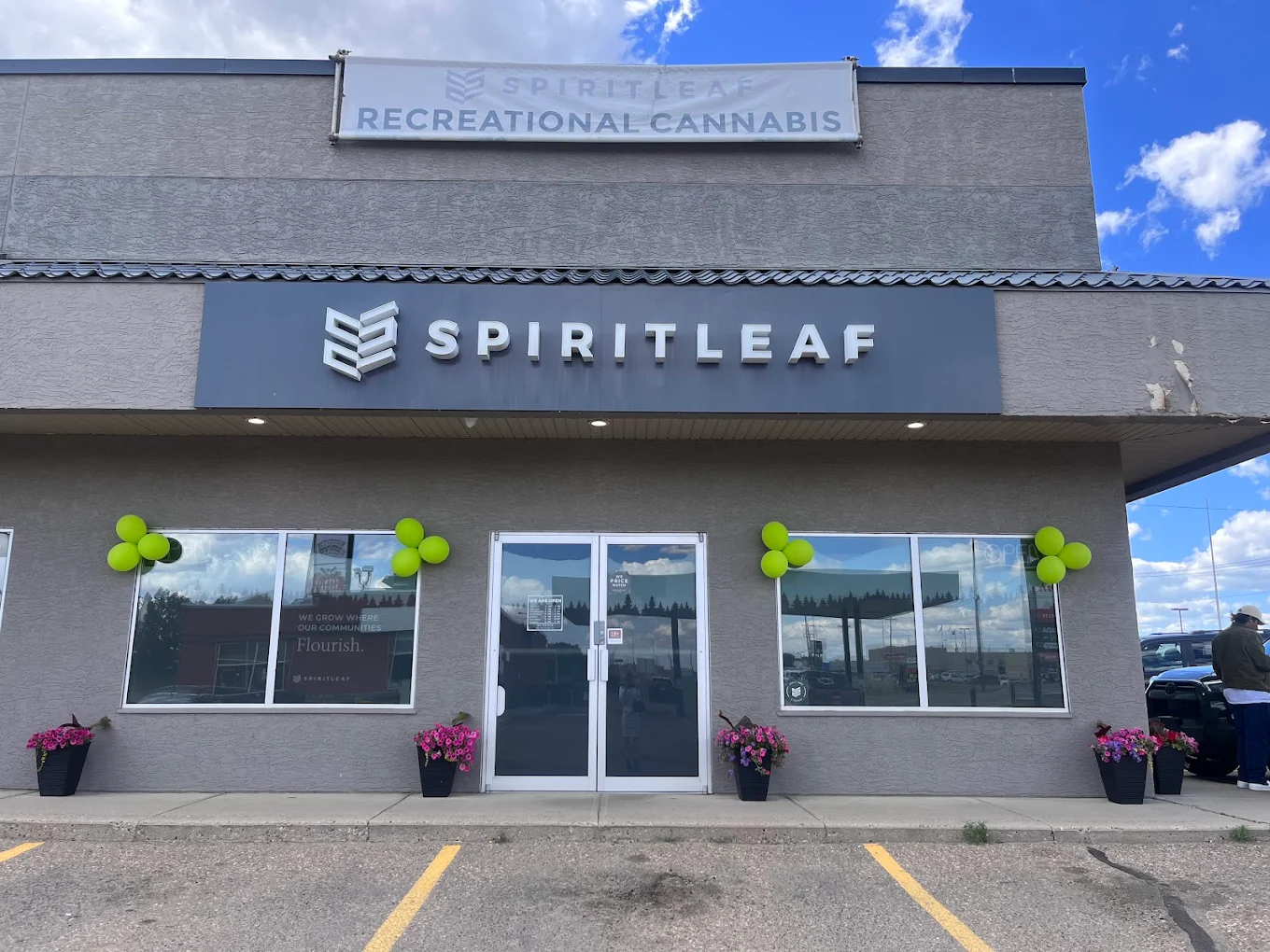 Spiritleaf - Medicine Hat store front