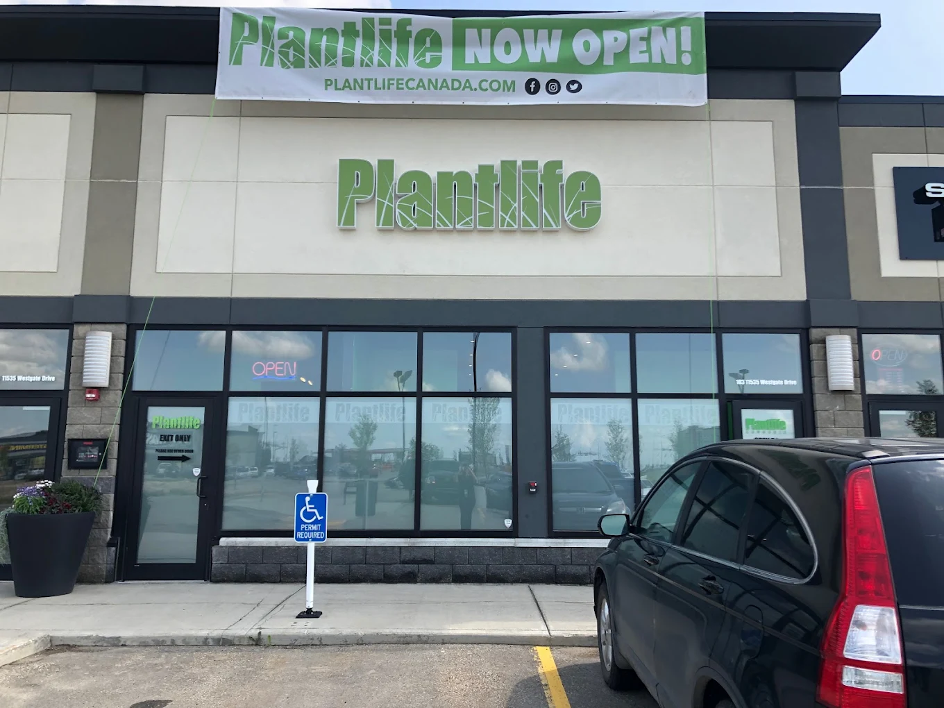 Plantlife Cannabis - Plantlife Cannabis - Grand Prairie - West Gate store front