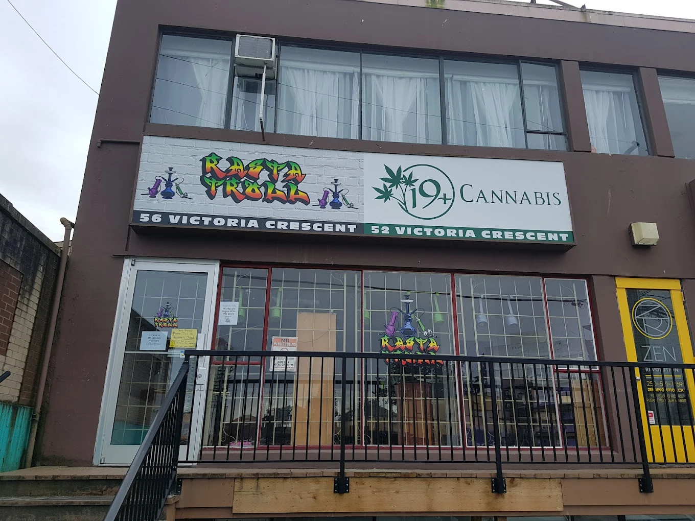 19+ Cannabis - Nanaimo store front
