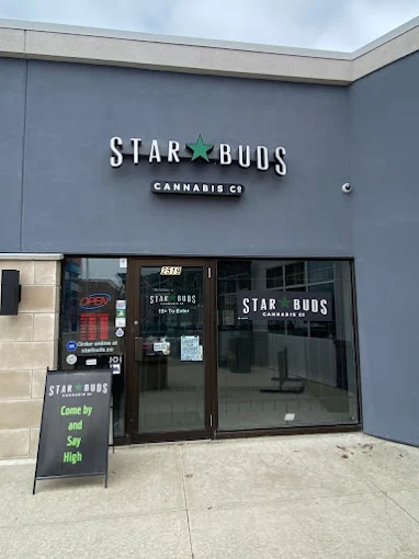 Star Buds Cannabis Co. - Winnipeg - St James store front