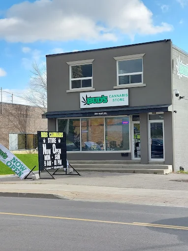 Bud's Cannabis Store store front