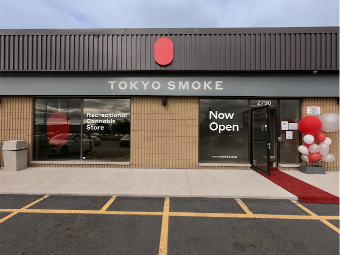 Tokyo Smoke store front