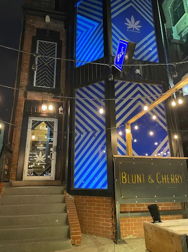BLUNT AND CHERRY store front