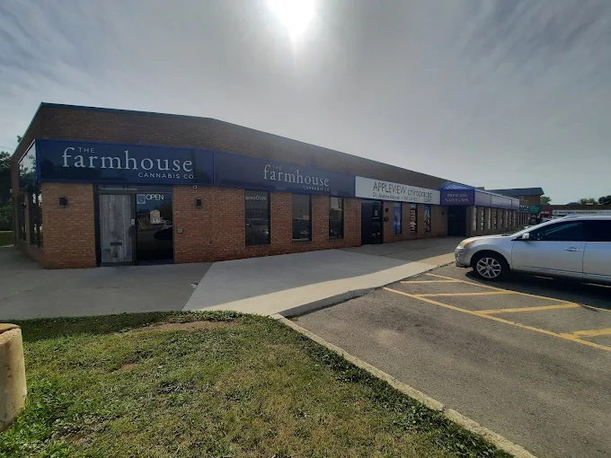 The Farmhouse Cannabis Co. - Burlington store front