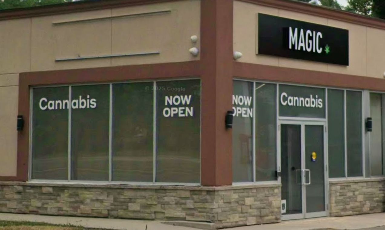 Tokyo Smoke (4660 Kingston Rd) store front