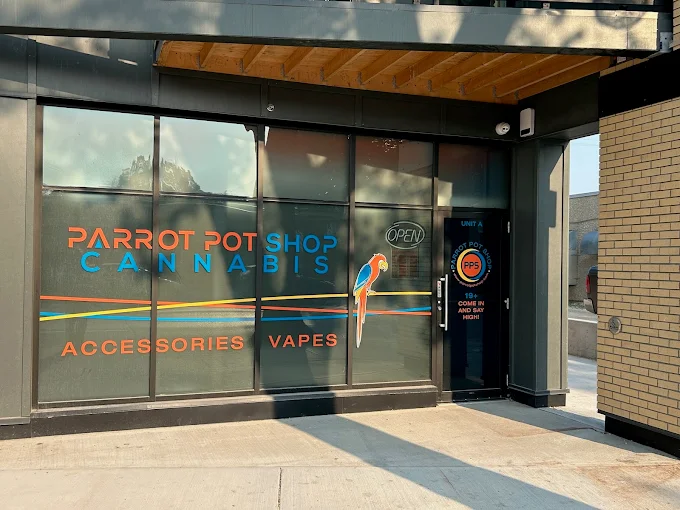 Sherbrook - Parrot Pot Shop store front
