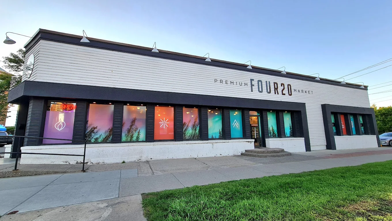 FOUR20 - Kensington store front