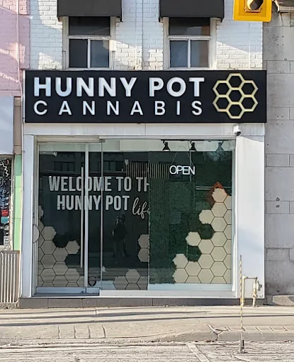The Hunny Pot Cannabis Co store front