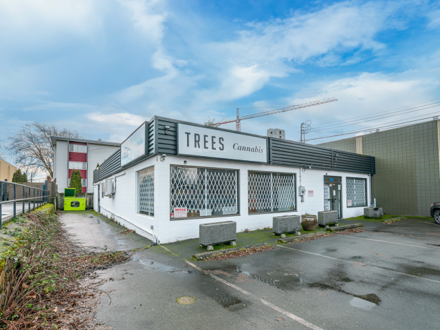 Trees Cannabis - Victoria - Alpha Street store front