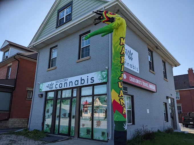 Paramount Cannabis Co. store front