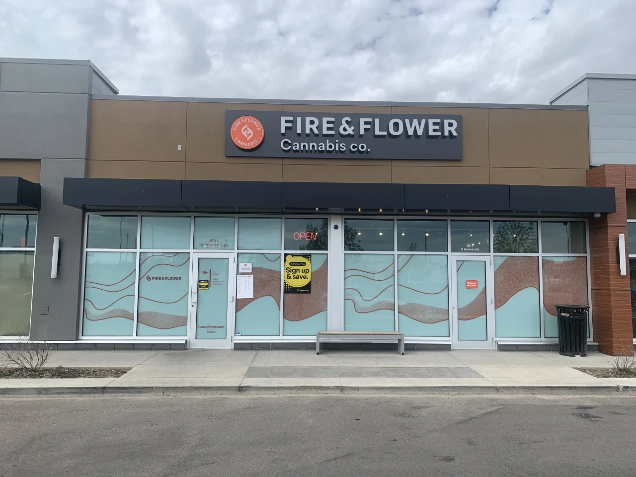 Fire & Flower store front