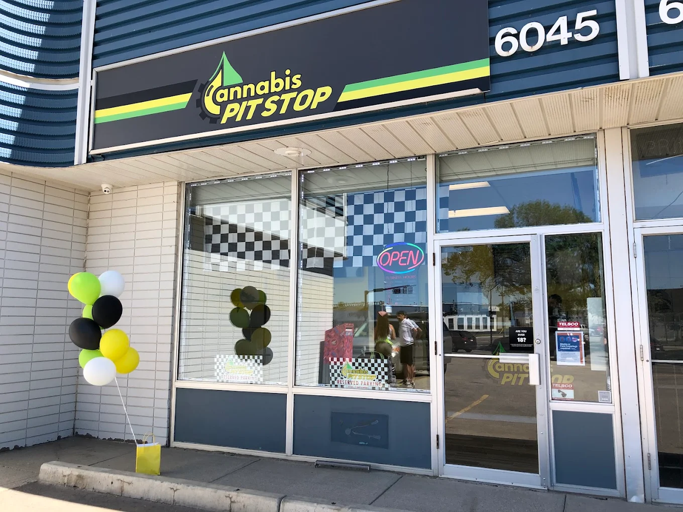 Cannabis Pit Stop - Gateway Boulevard store front