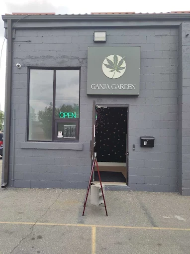Ganja Garden - Kitchener store front
