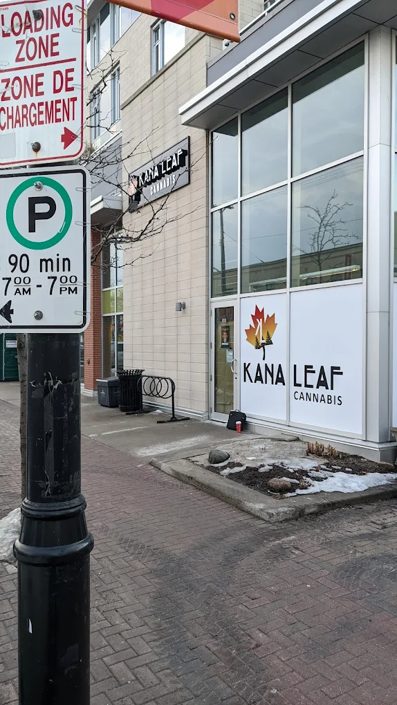 Kana Leaf Cannabis store front