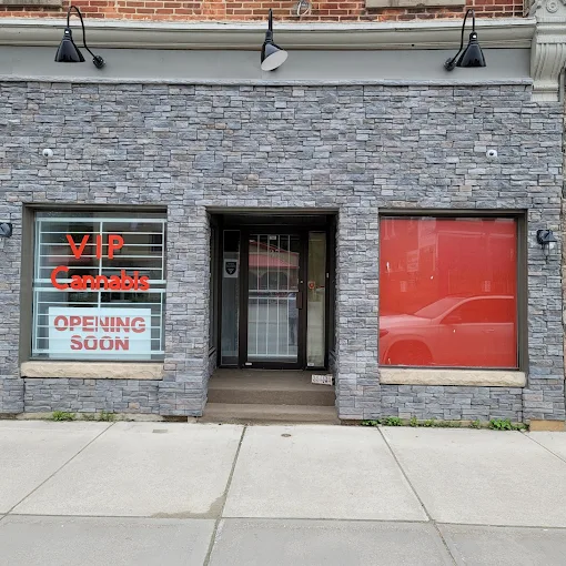 VIP Cannabis Co. - Chesley store front