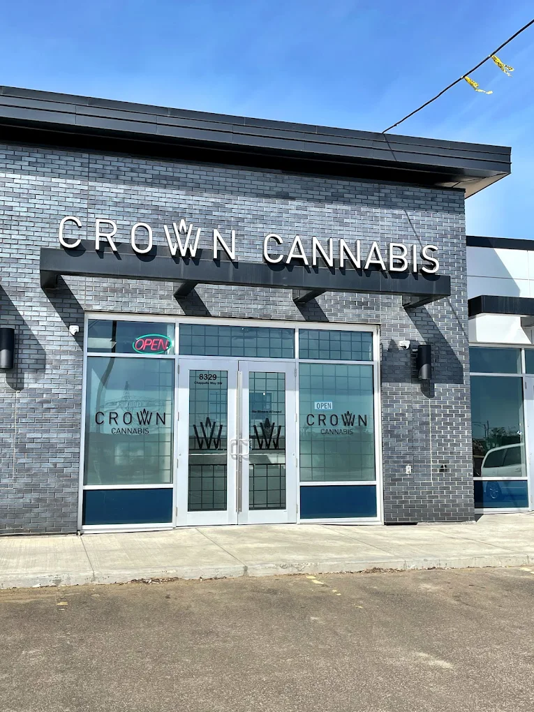 Crown Cannabis - Chappelle store front