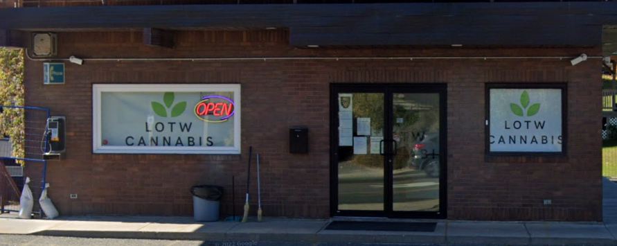 Lake of the Woods store front