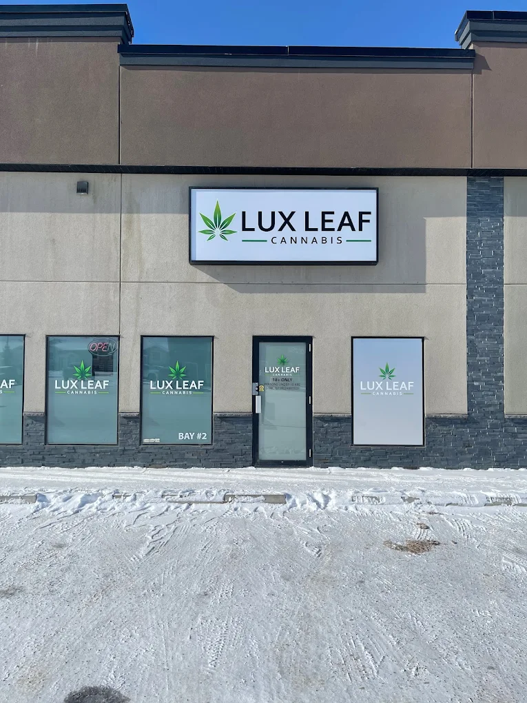 Lux Leaf Cannabis store front