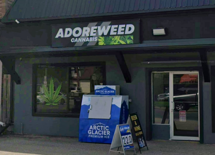 Adoreweed store front