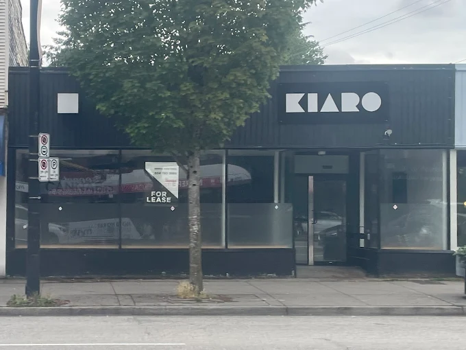 Kiaro store front
