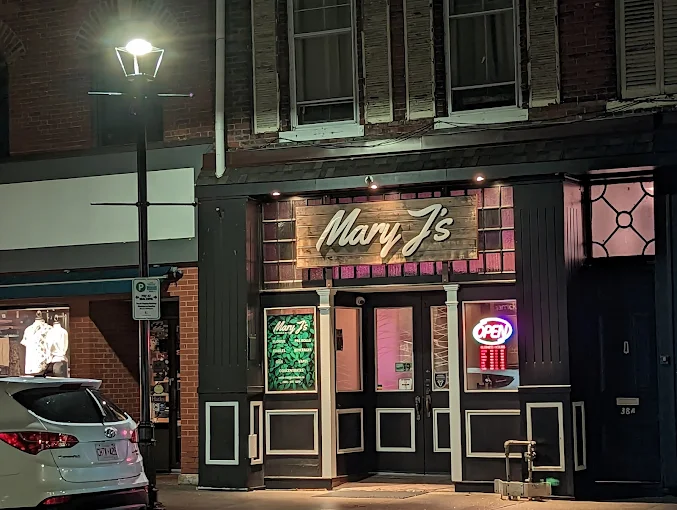Mary J's Cannabis Cobourg store front