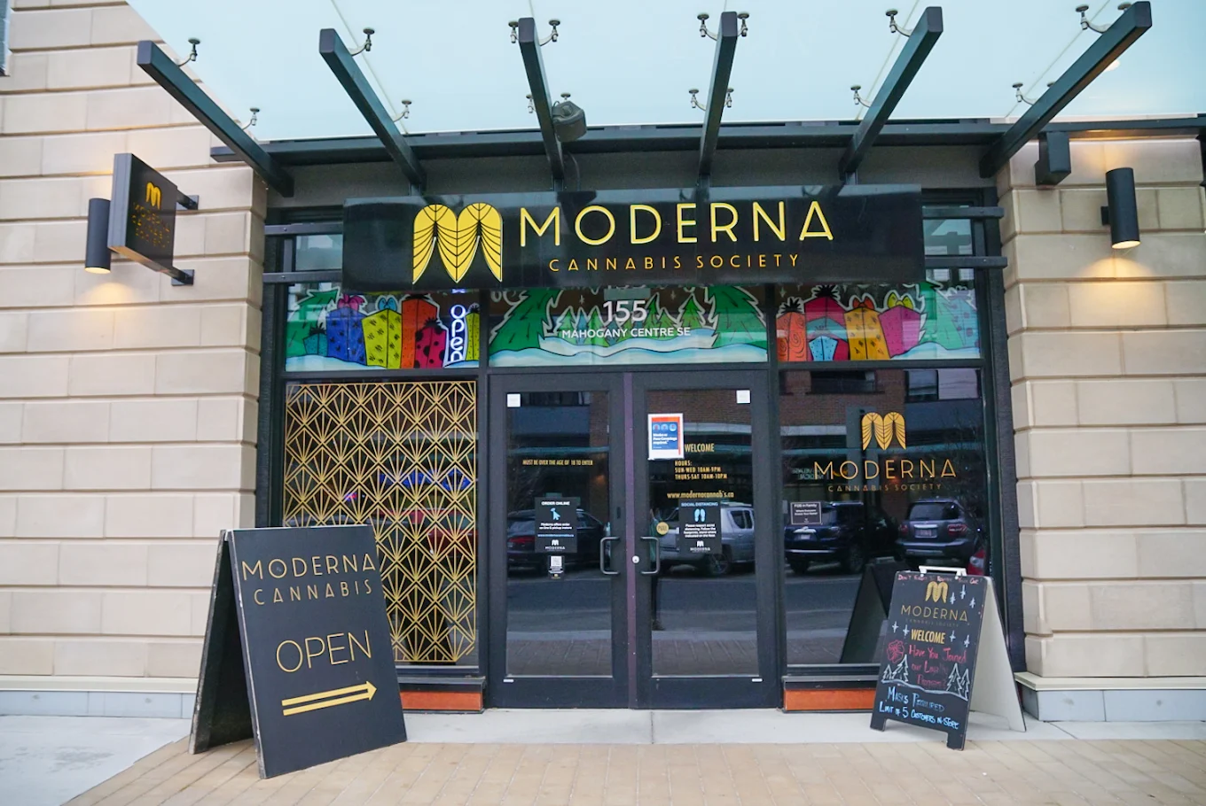 Moderna Cannabis Society store front