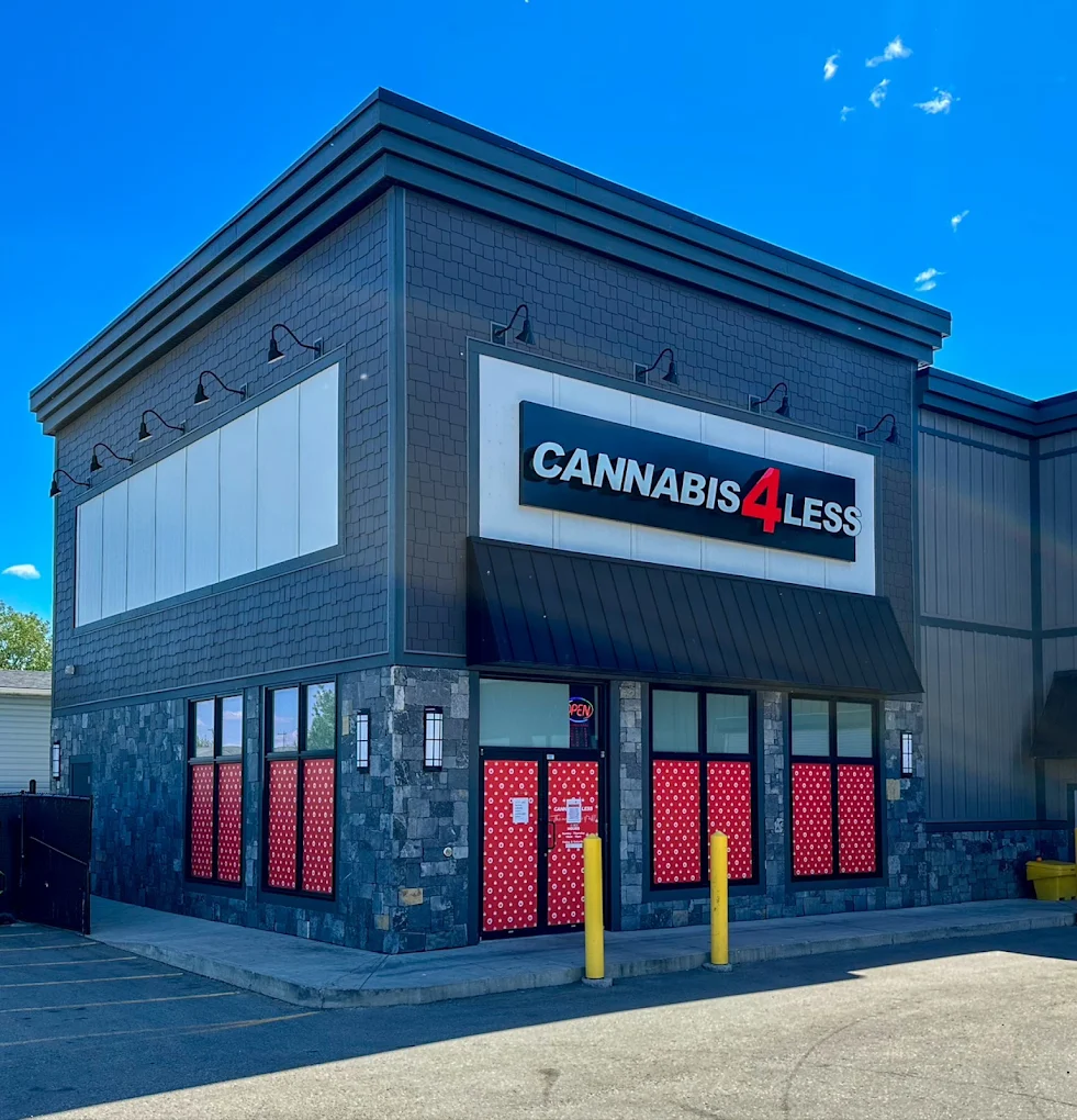 Cannabis 4 Less - Clairmont store front