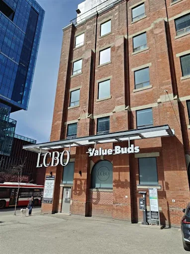 Value Buds Spadina store front