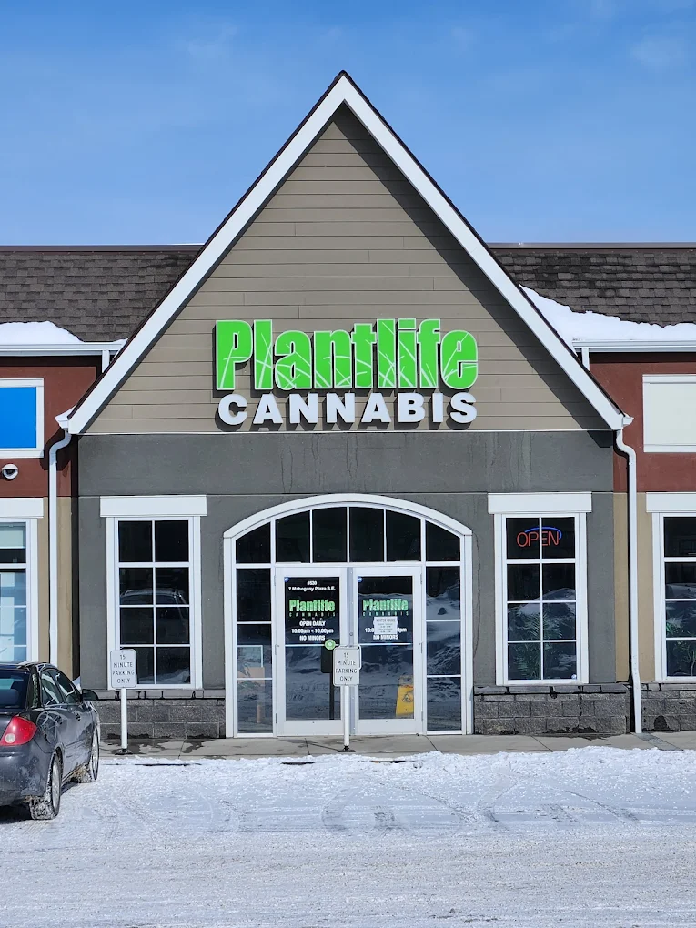 Plantlife Cannabis - Calgary - Mahogany store front
