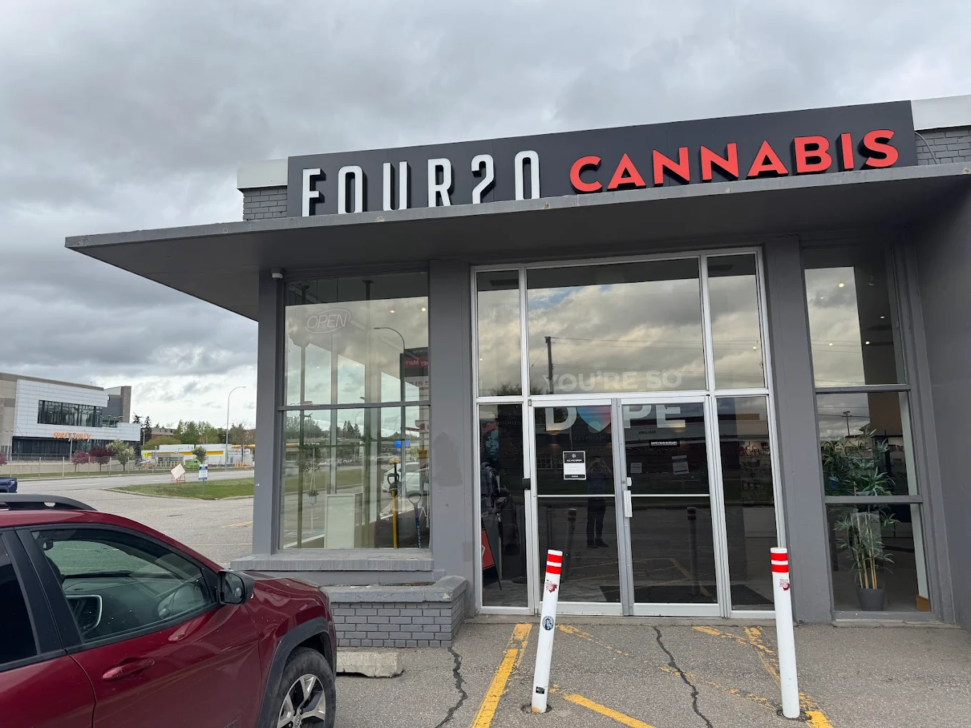 Four20 - Chinook store front