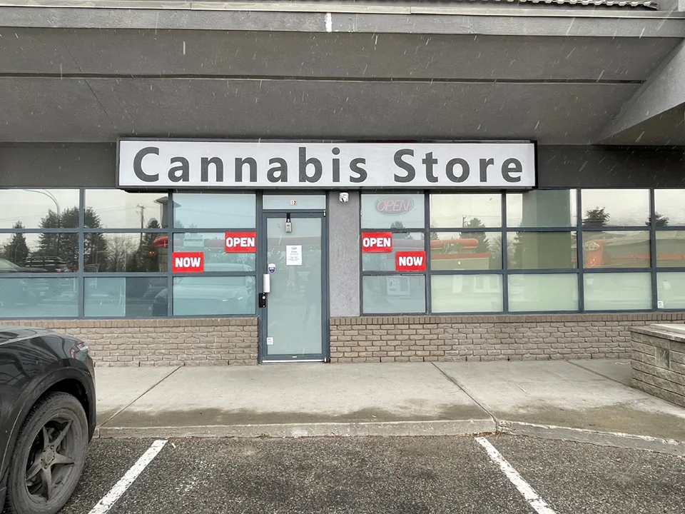 Budding Creations - store front