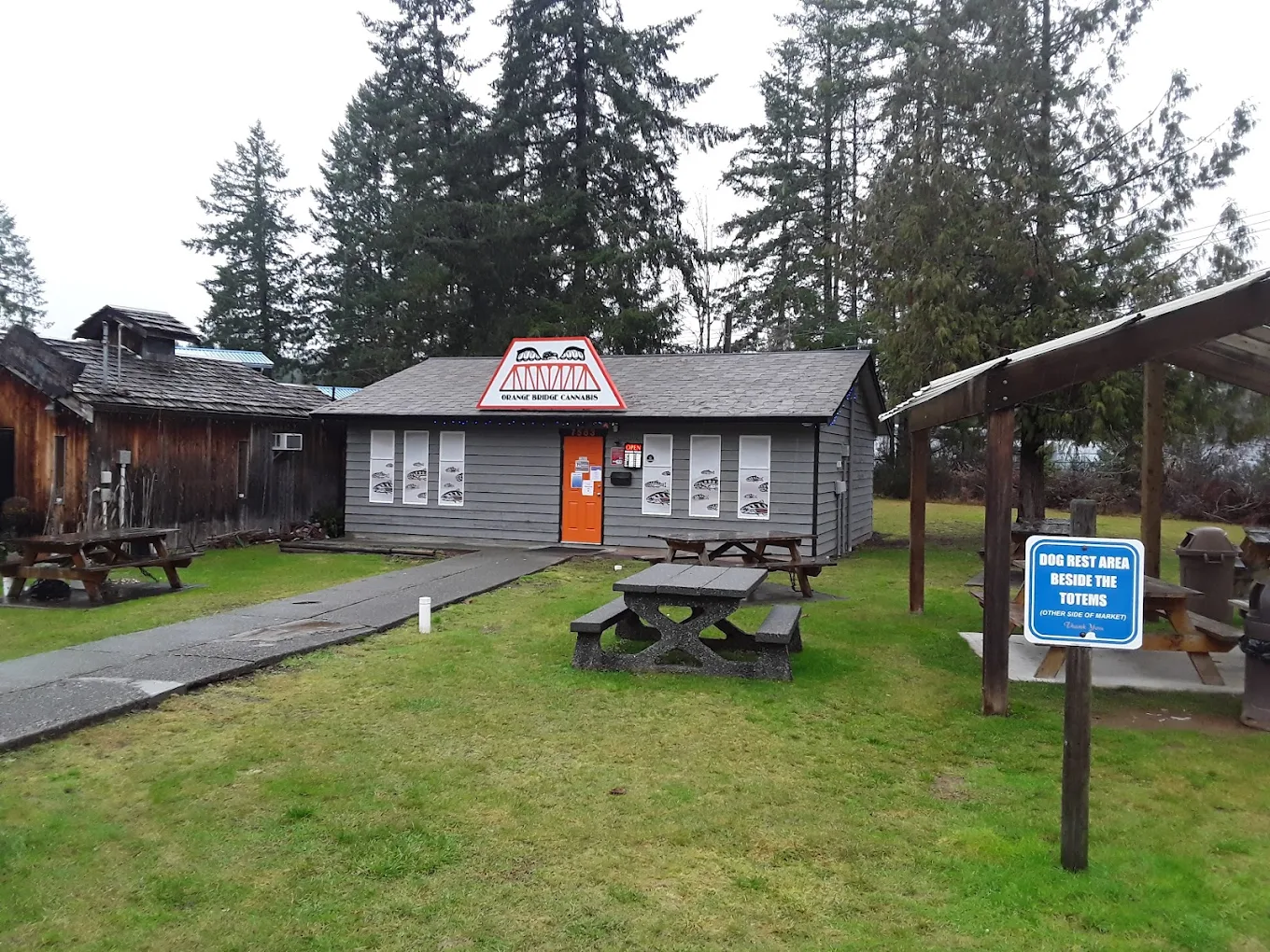 Orange Bridge Cannabis store front