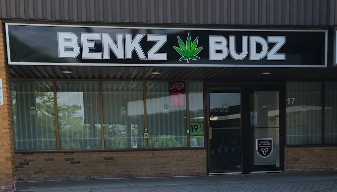 Benkz Budz store front