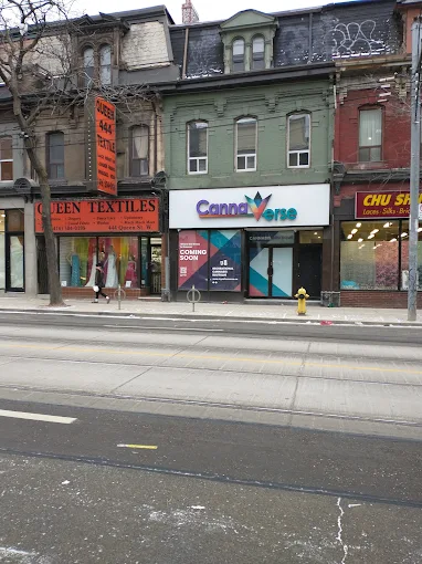 Cannaverse - Toronto (Queen) store front