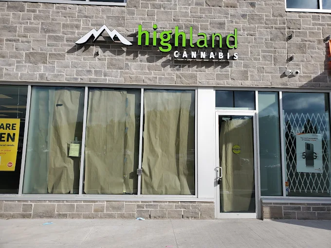 Highland Cannabis store front