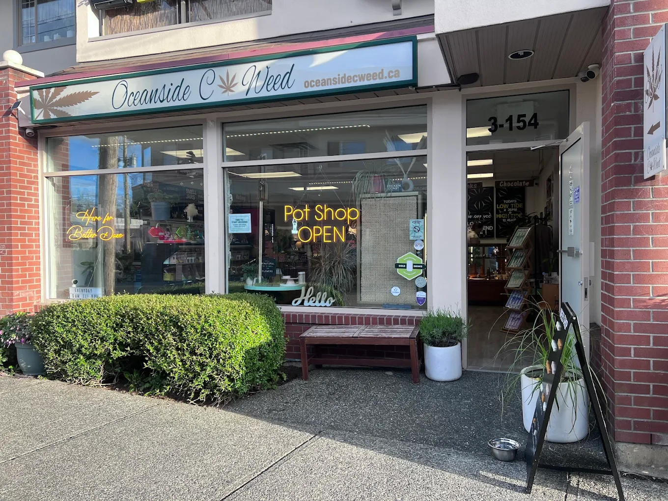 Oceanside CWeed store front