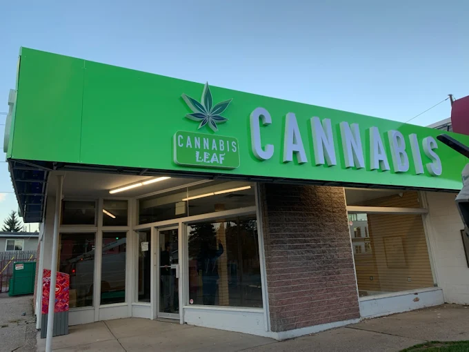 Cannabis Leaf﻿ store front