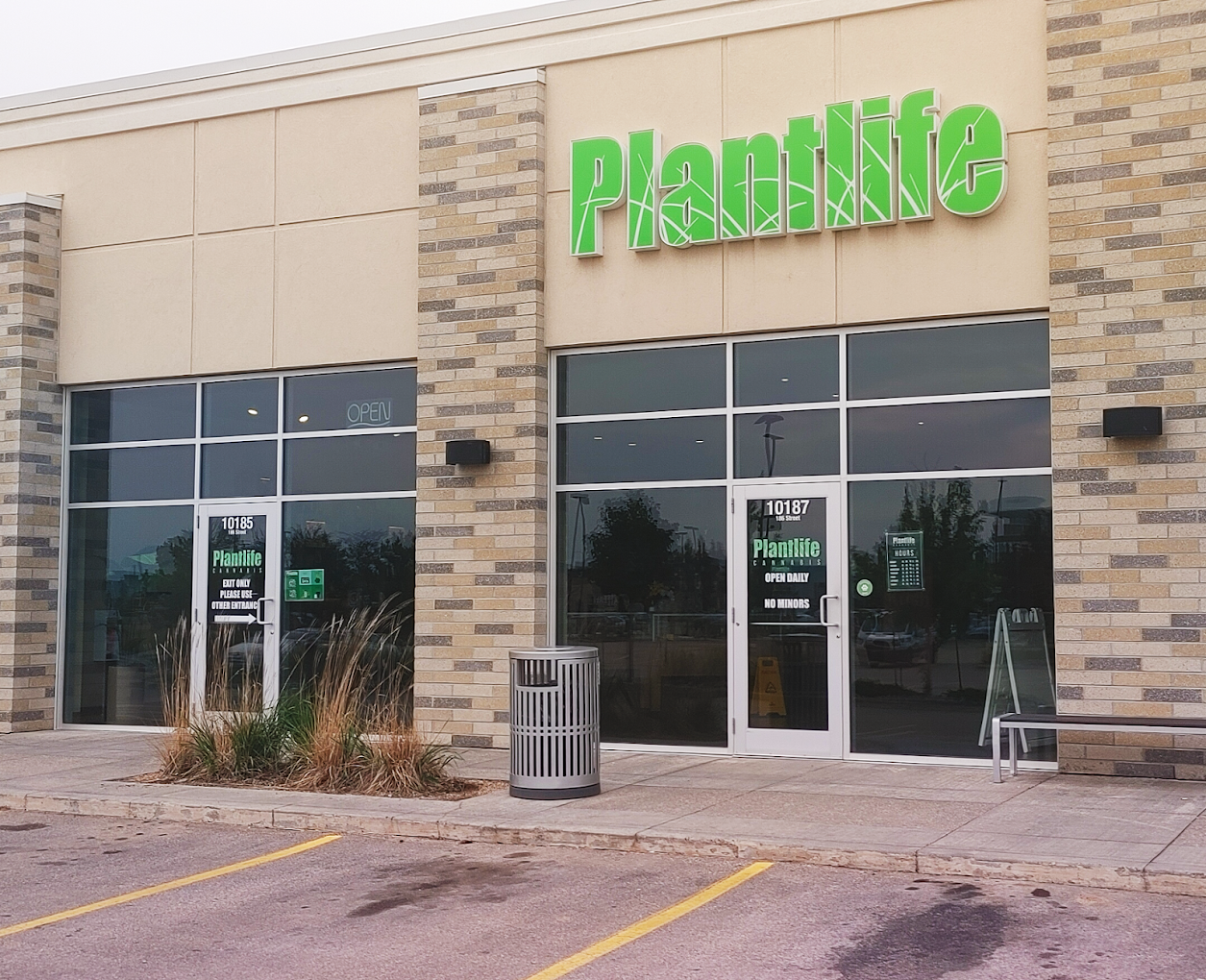 Plantlife Cannabis - Edmonton - Sunwapta store front