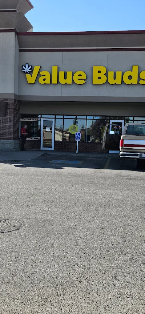 Value Buds West Lethbridge store front