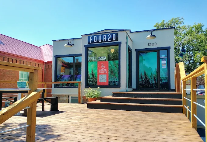 FOUR20 - Inglewood store front